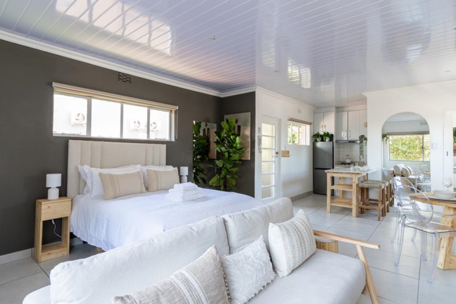 To Let 0 Bedroom Property for Rent in Green Point Western Cape